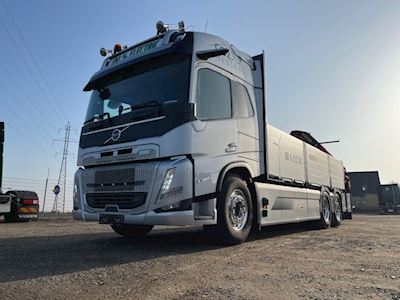 Volvo FM Electric, Fast lad/kran