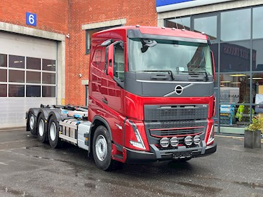 Ny Volvo FH540 8x4